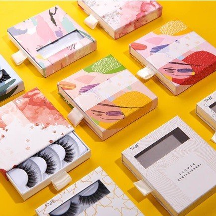 The Eyelash boxes can prove to be very helpful in various ways. They keep the products safe from sunlight and pressure and also present a good image of the brand