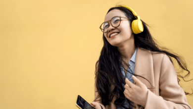 16 Best Career-Boosting Podcasts to Listen to in 2022