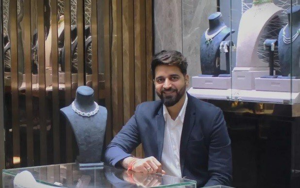 How a model turned jewelry shop attendant built a Rs 27 crore turnover jewelry brand