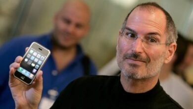 The story of how Steve Jobs saved Apple from disaster and led it to rule the world, in 39 photos